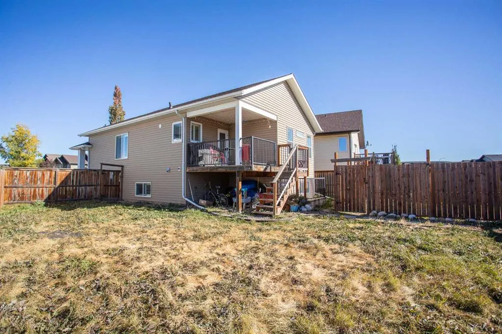 44 Mackenzie Crescent