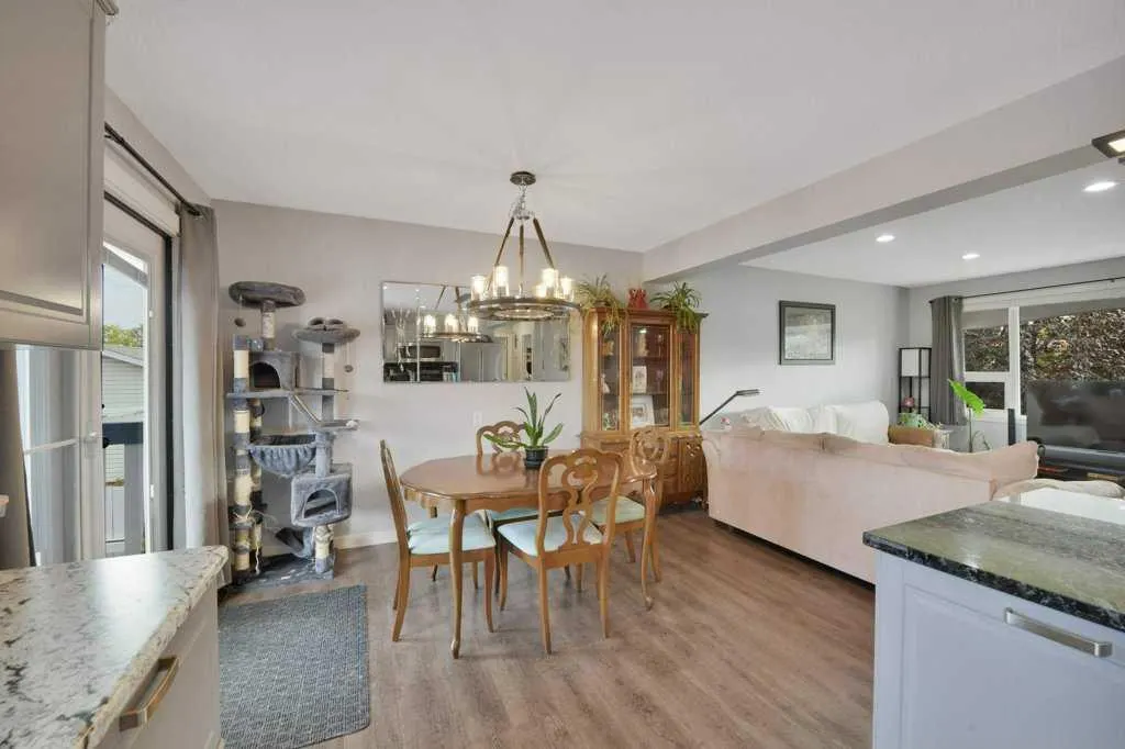 107 Patterson Crescent