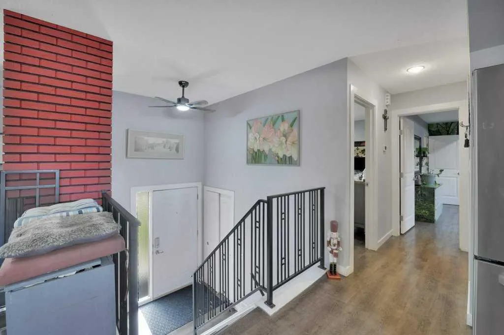 107 Patterson Crescent