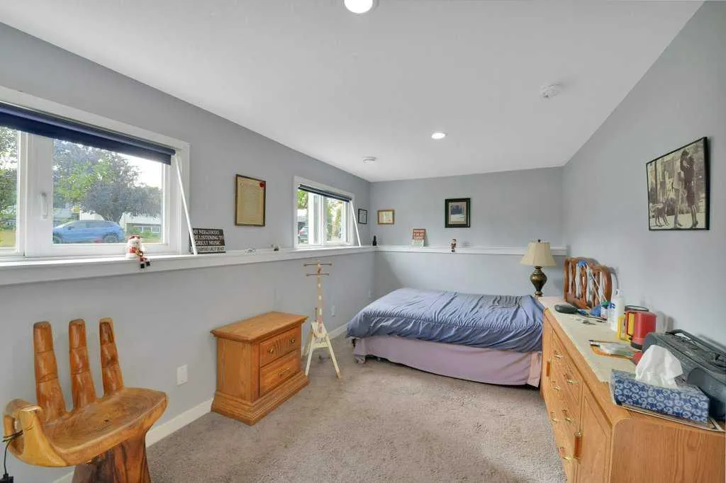 107 Patterson Crescent