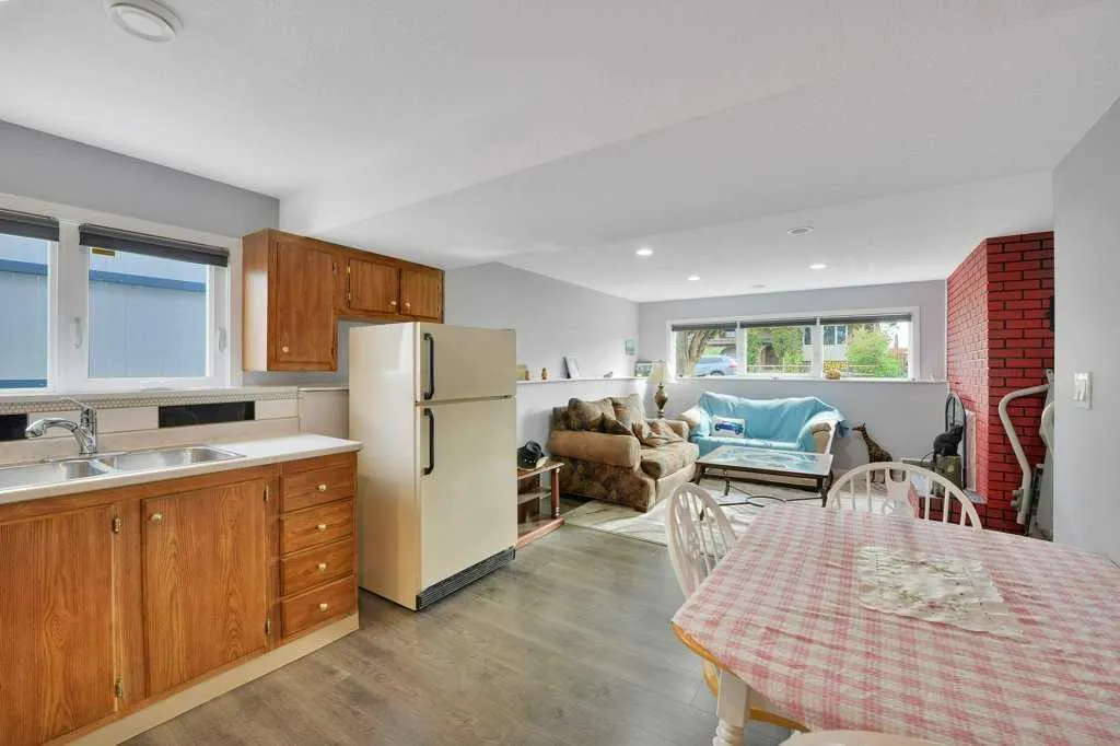 107 Patterson Crescent