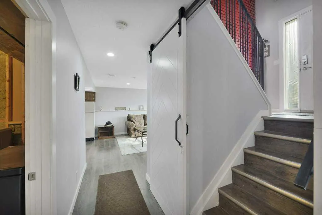 107 Patterson Crescent