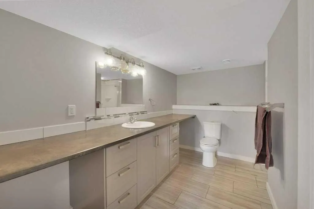 107 Patterson Crescent