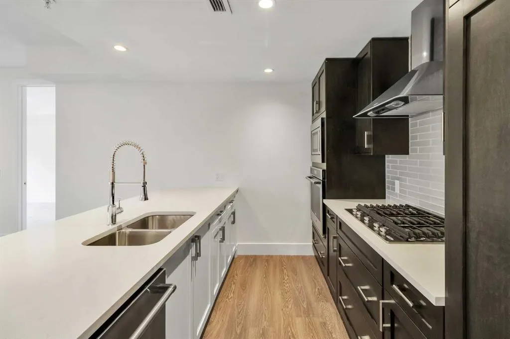 3320 3 Avenue NW, #106