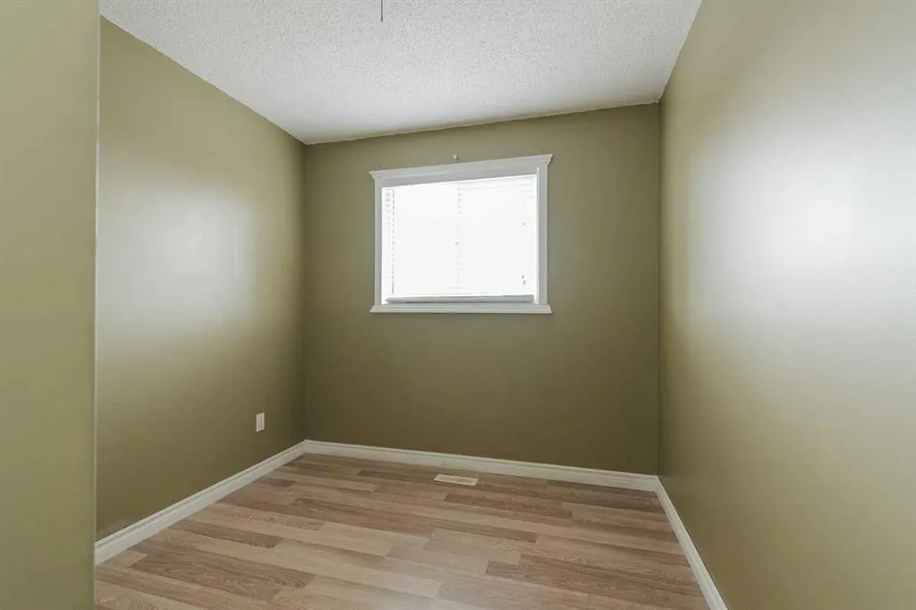 149 Farrell Crescent