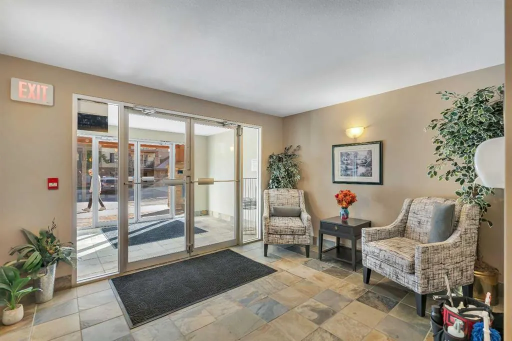 92 Crystal Shores Road, #3201
