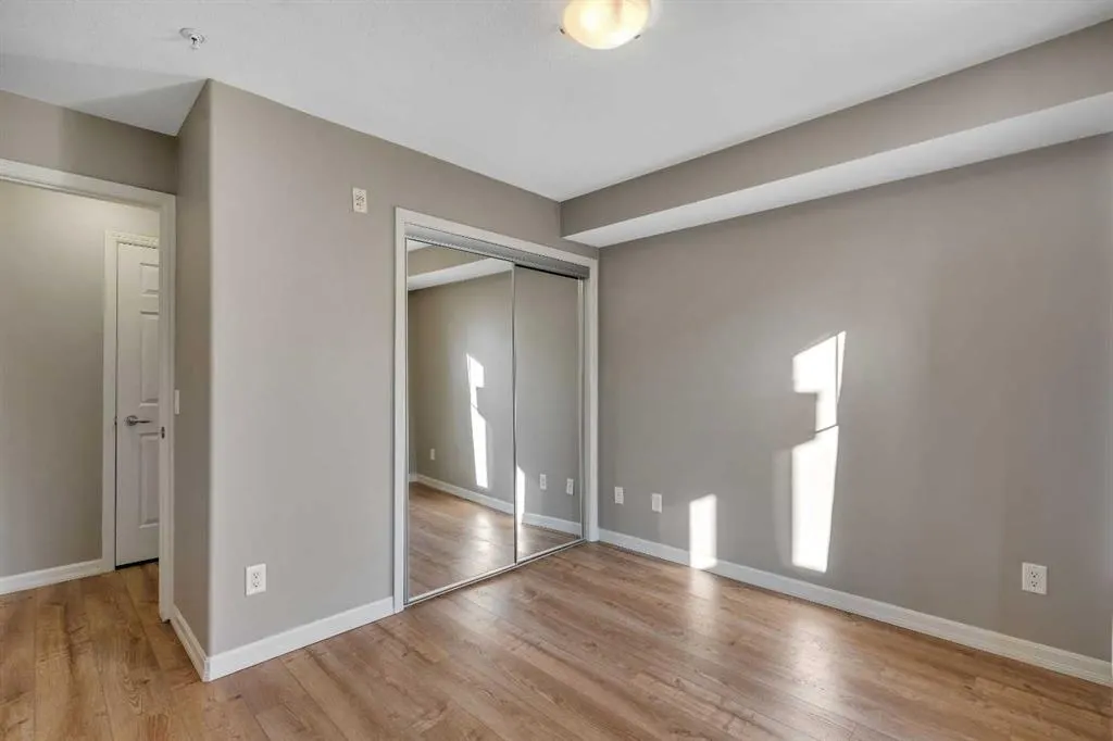 92 Crystal Shores Road, #3201