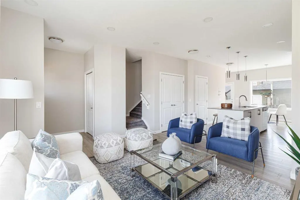 25 Sunrise Way
