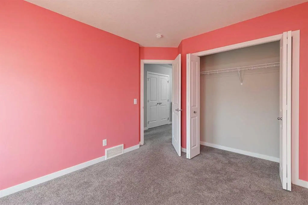 25 Sunrise Way