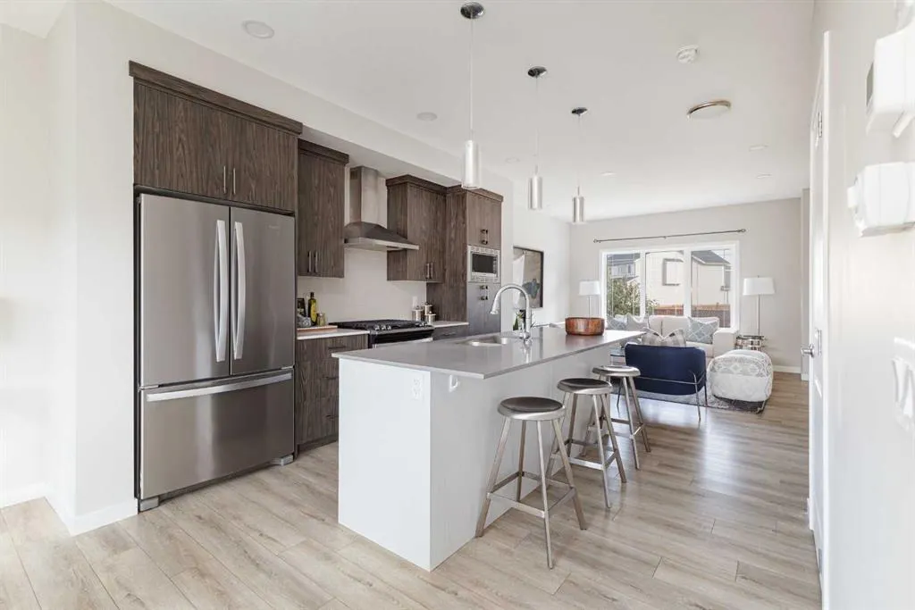 25 Sunrise Way