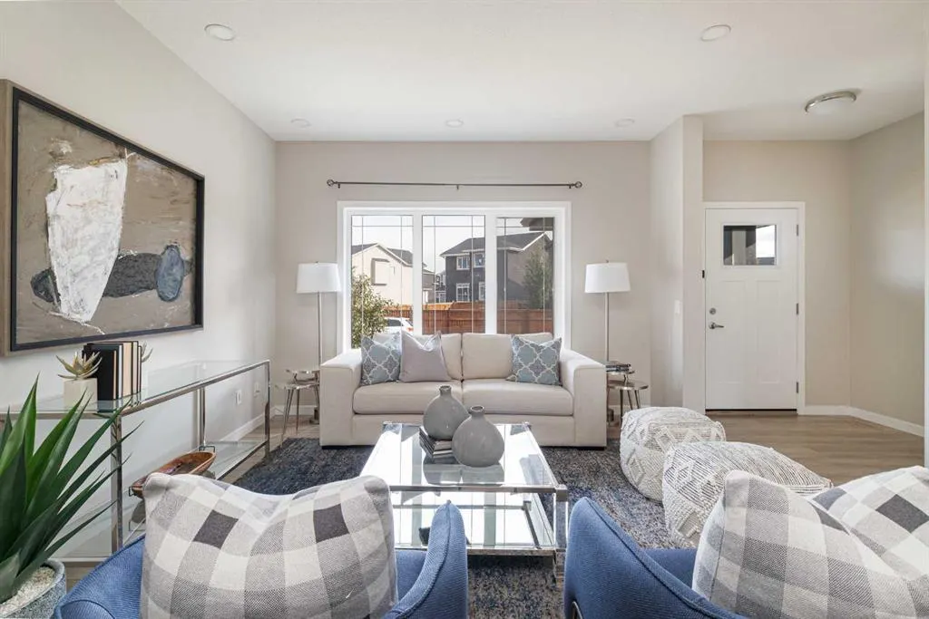 25 Sunrise Way