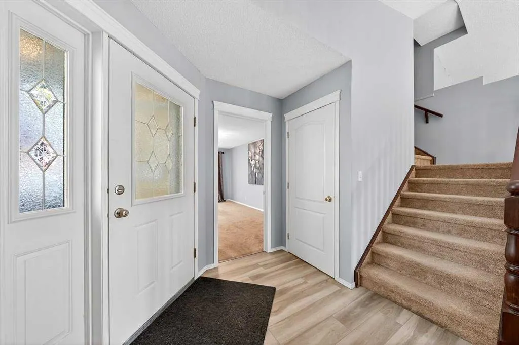 138 Hampstead Circle NW