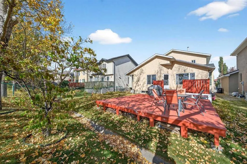 138 Hampstead Circle NW