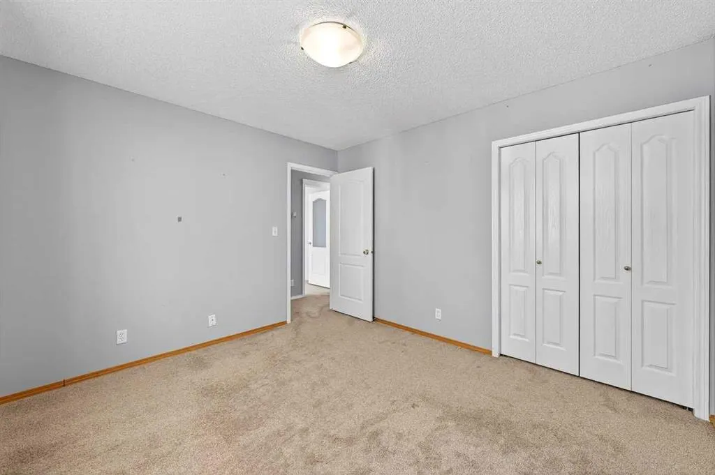 138 Hampstead Circle NW