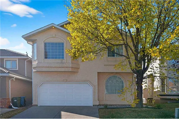 138 Hampstead Circle NW