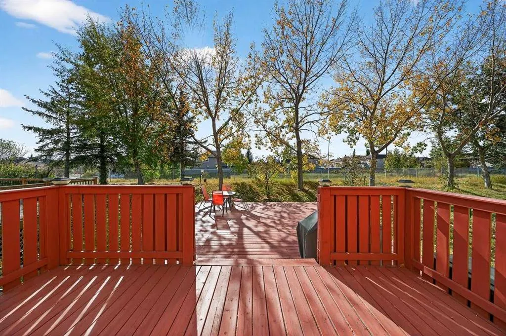 138 Hampstead Circle NW