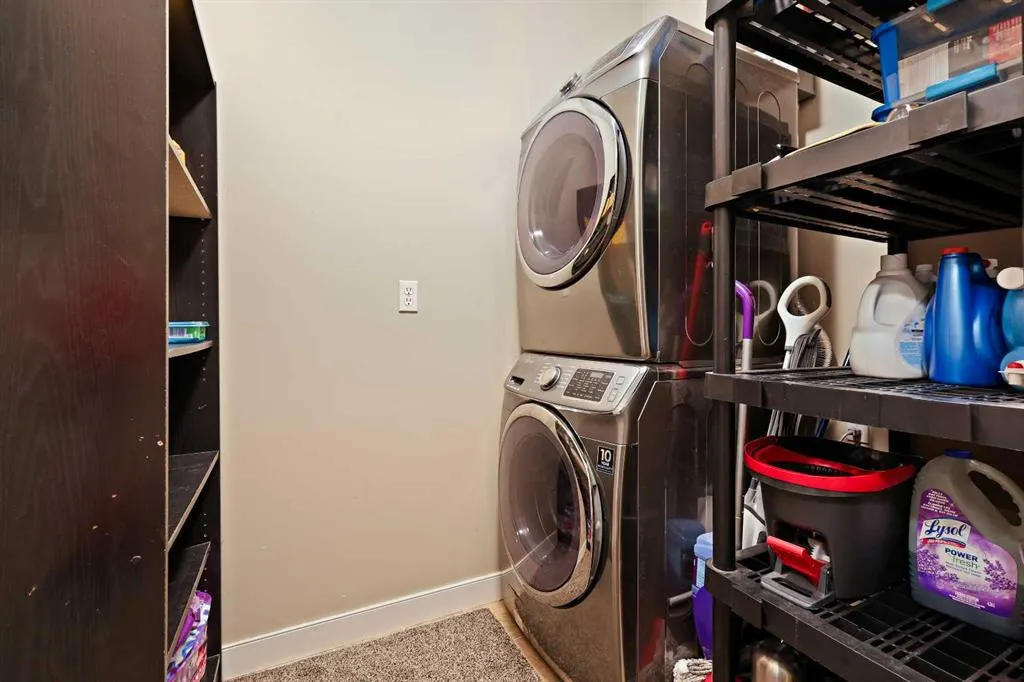 10 Discovery Ridge Close SW, #332
