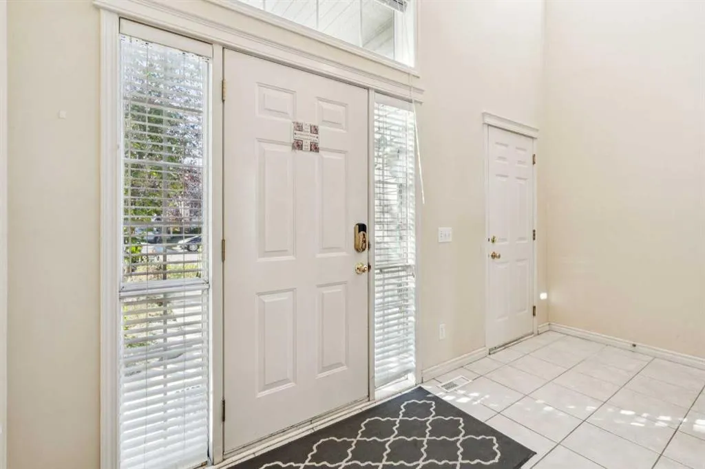 1048 Bridlemeadows Manor SW