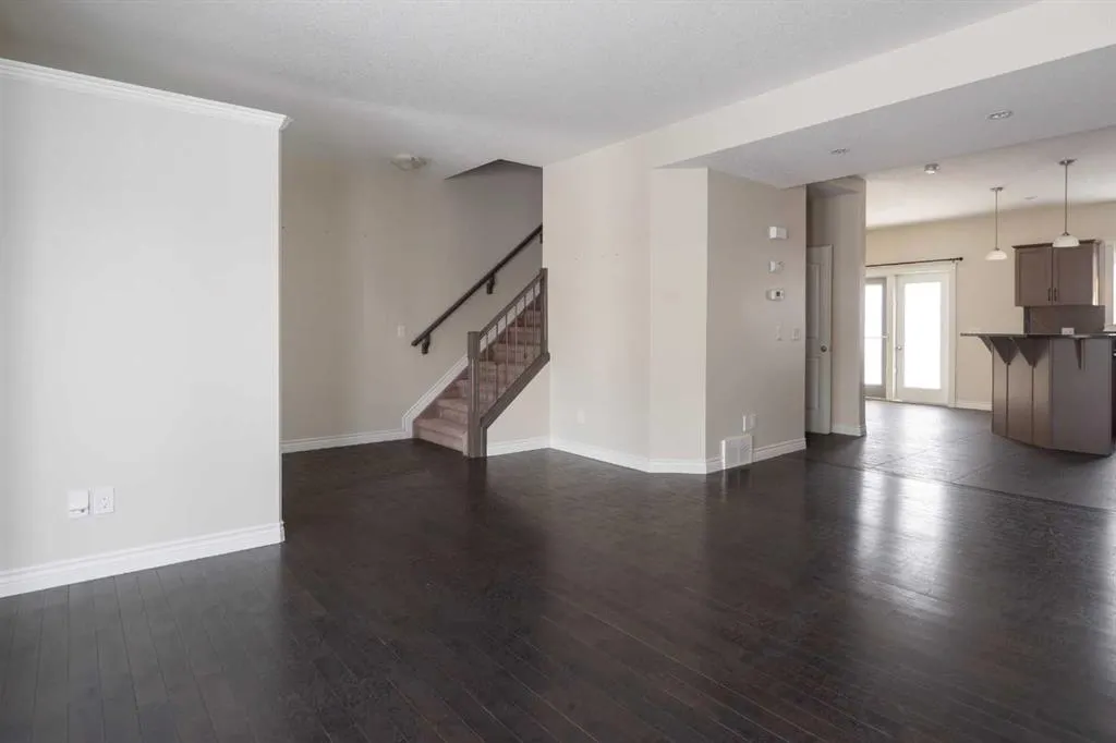 458 Walnut Crescent