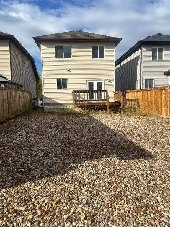 458 Walnut Crescent