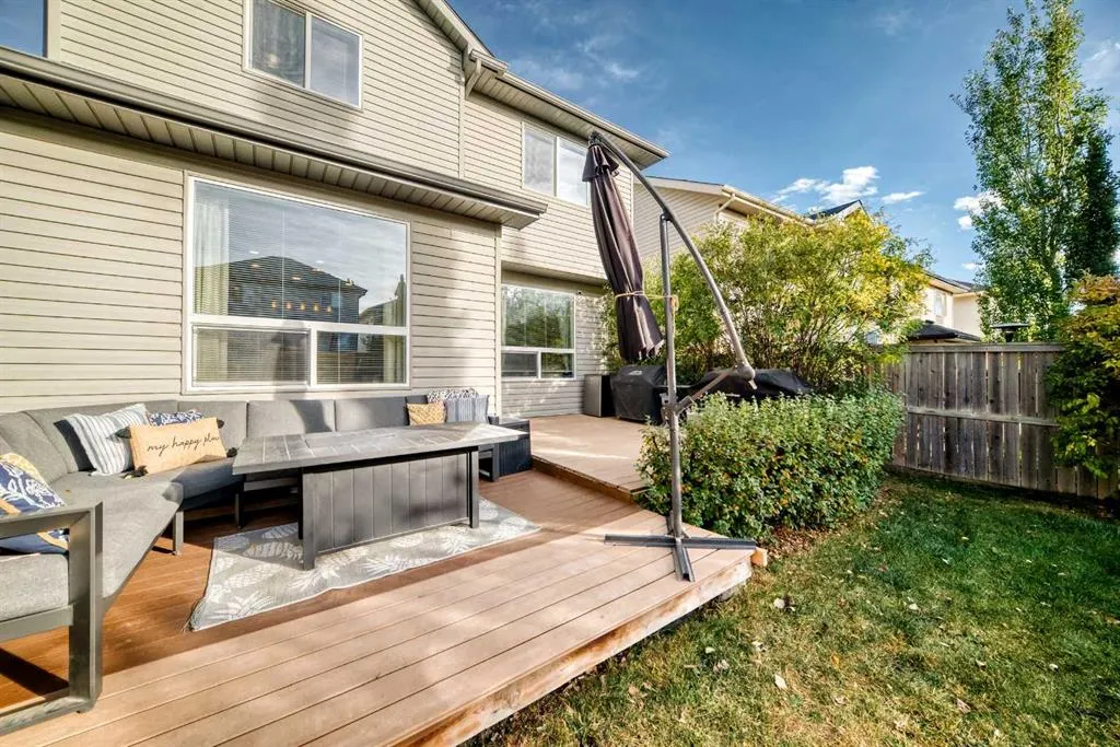 168 Royal Oak Terrace NW