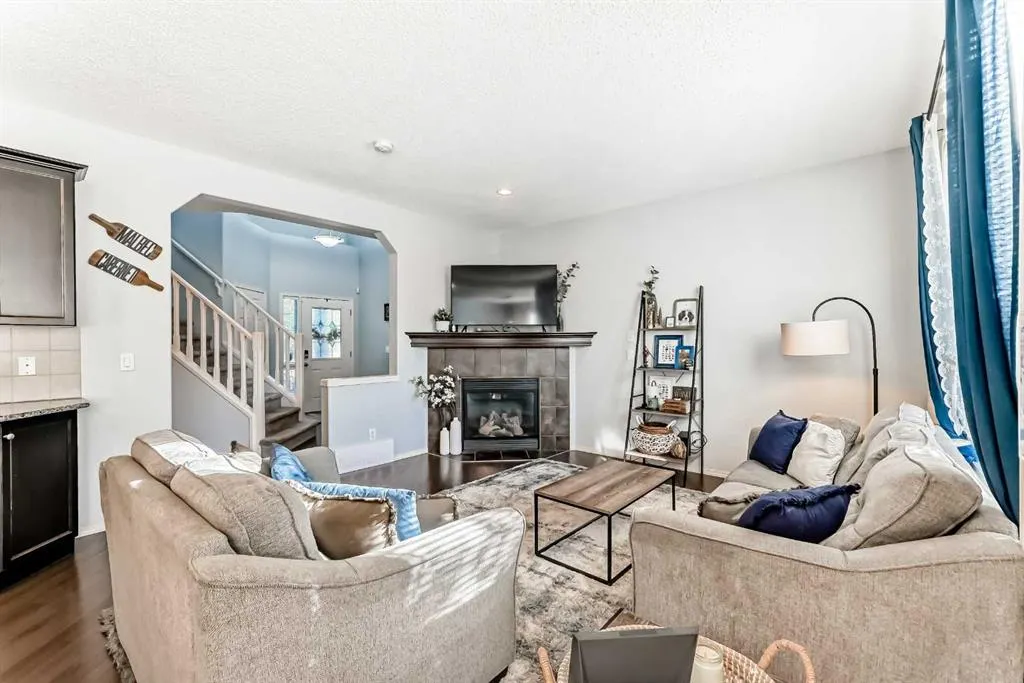 168 Royal Oak Terrace NW
