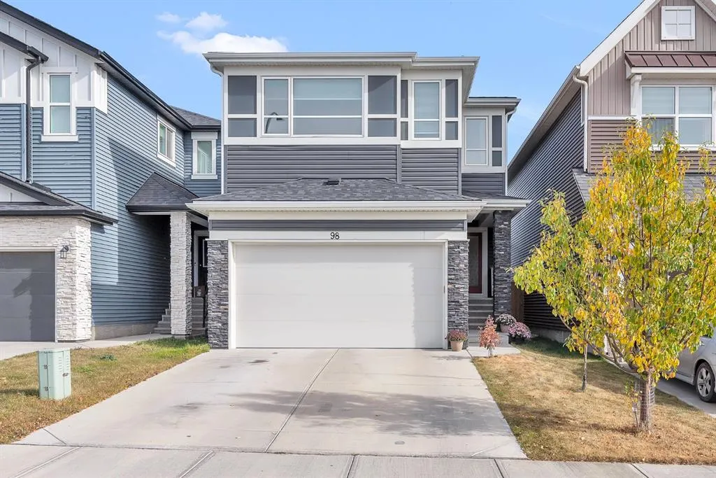 98 Lucas Crescent NW