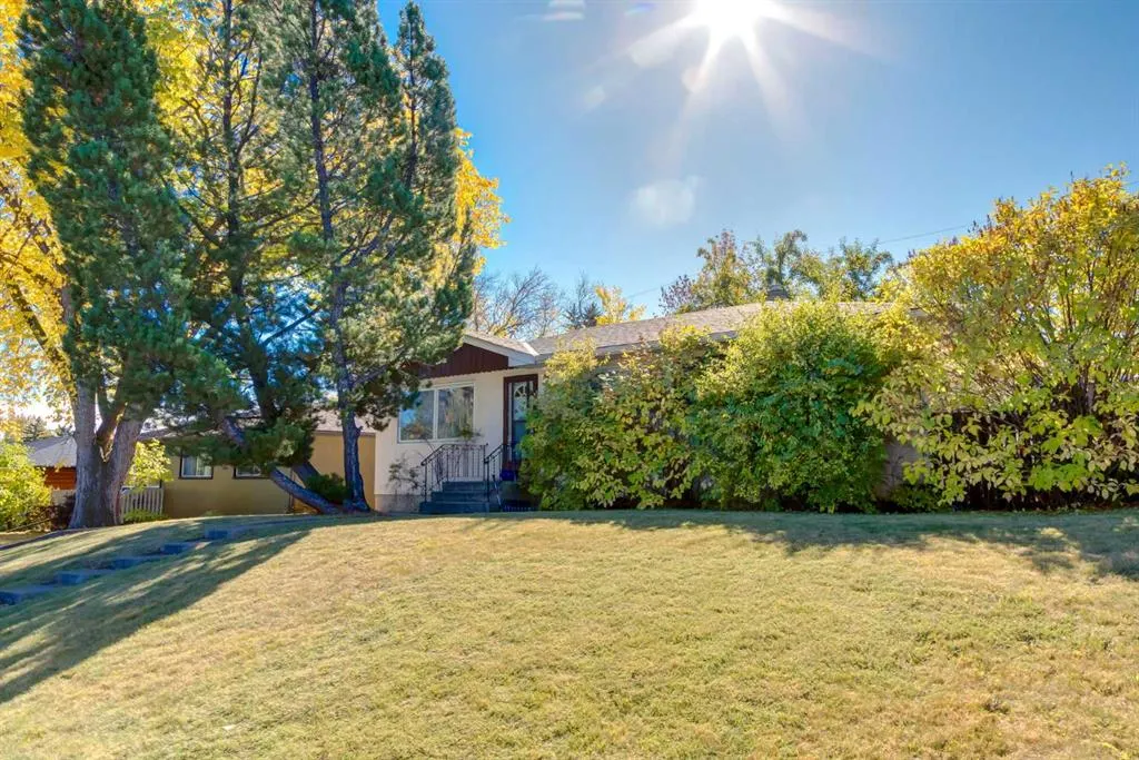 23 Klamath Place SW