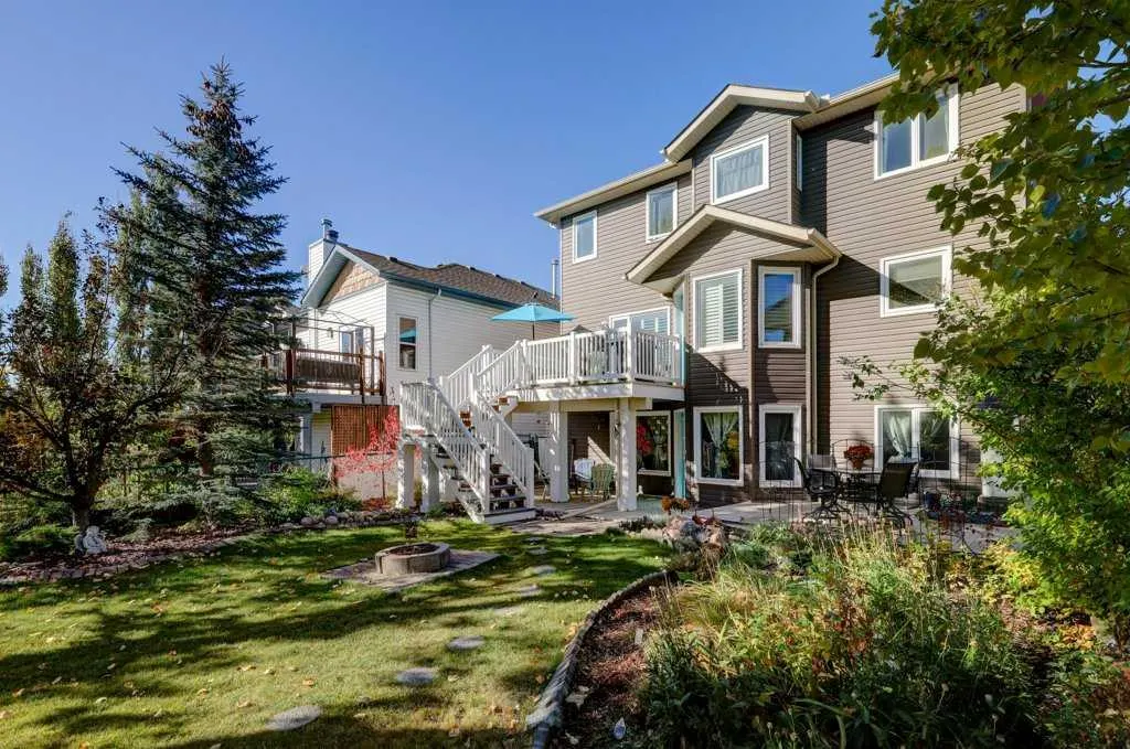 2423 Morris Crescent SE