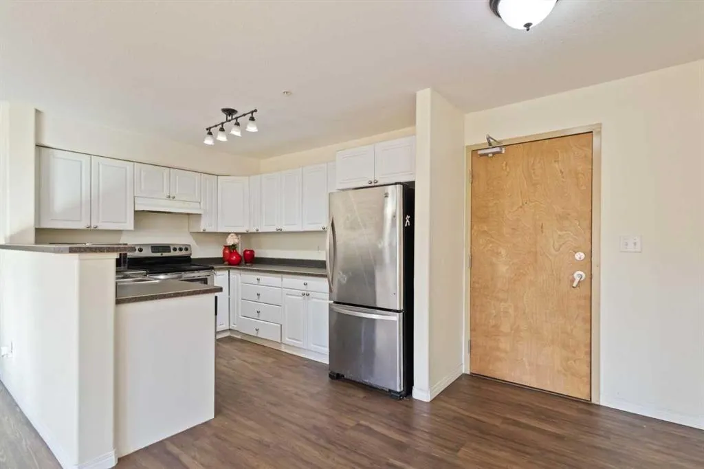 248B Grosbeak Way, #105