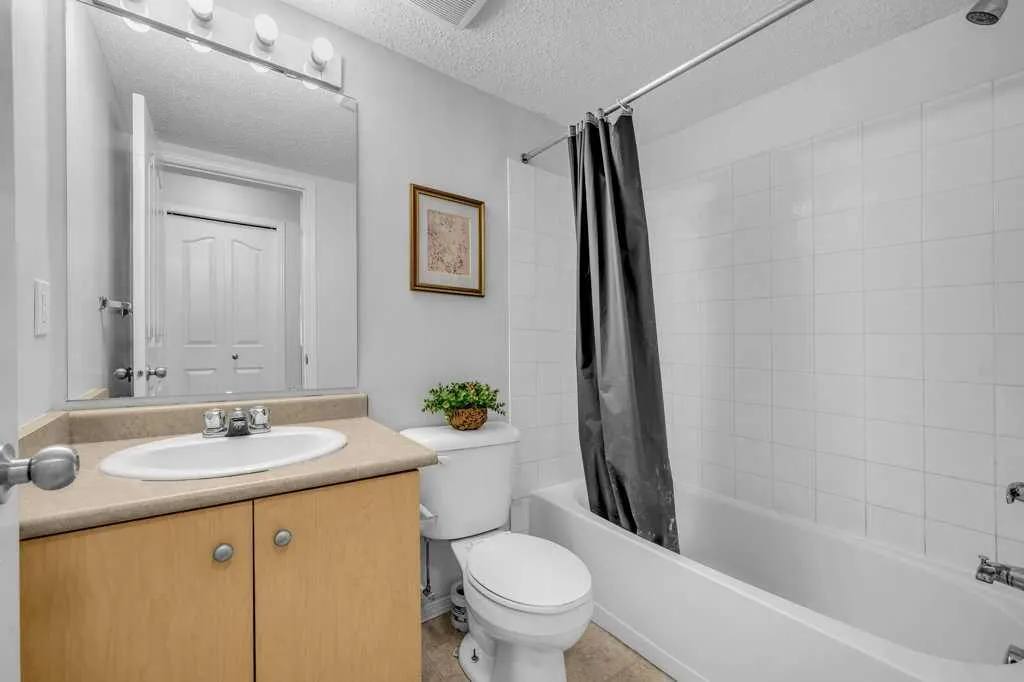 60 Panatella Street NW, #4102