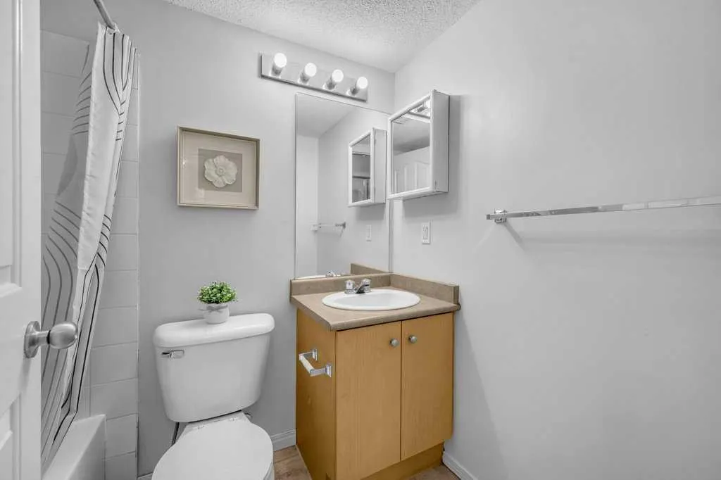 60 Panatella Street NW, #4102