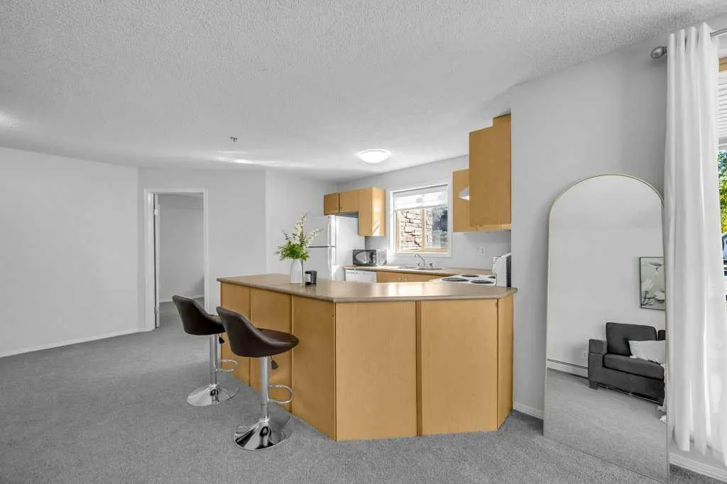 60 Panatella Street NW, #4102