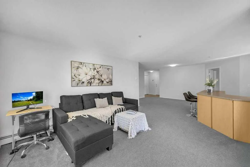 60 Panatella Street NW, #4102