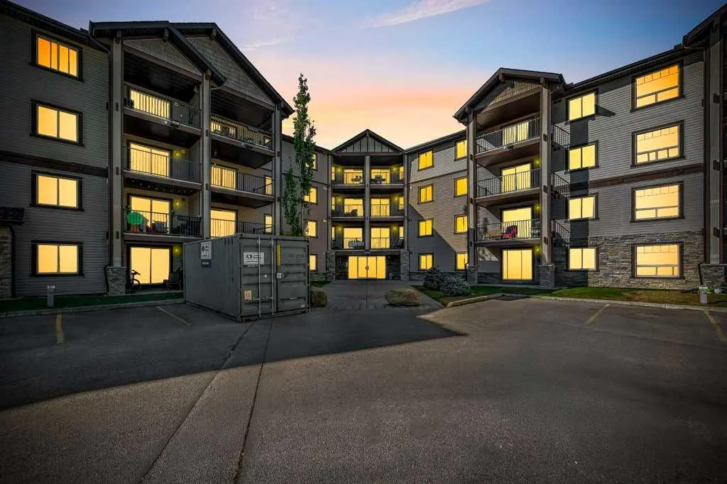 60 Panatella Street NW, #4102