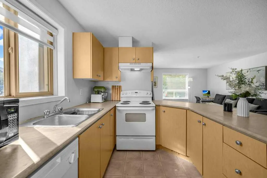 60 Panatella Street NW, #4102