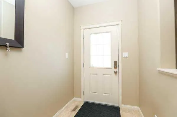 196 Coalbanks Boulevard W