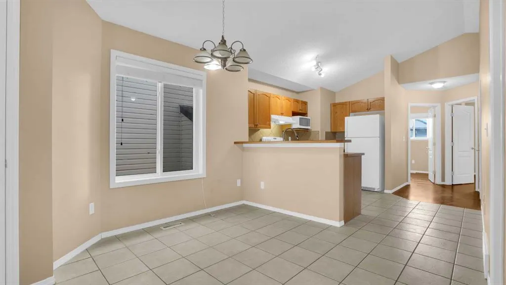 40 saddlefield Road NE