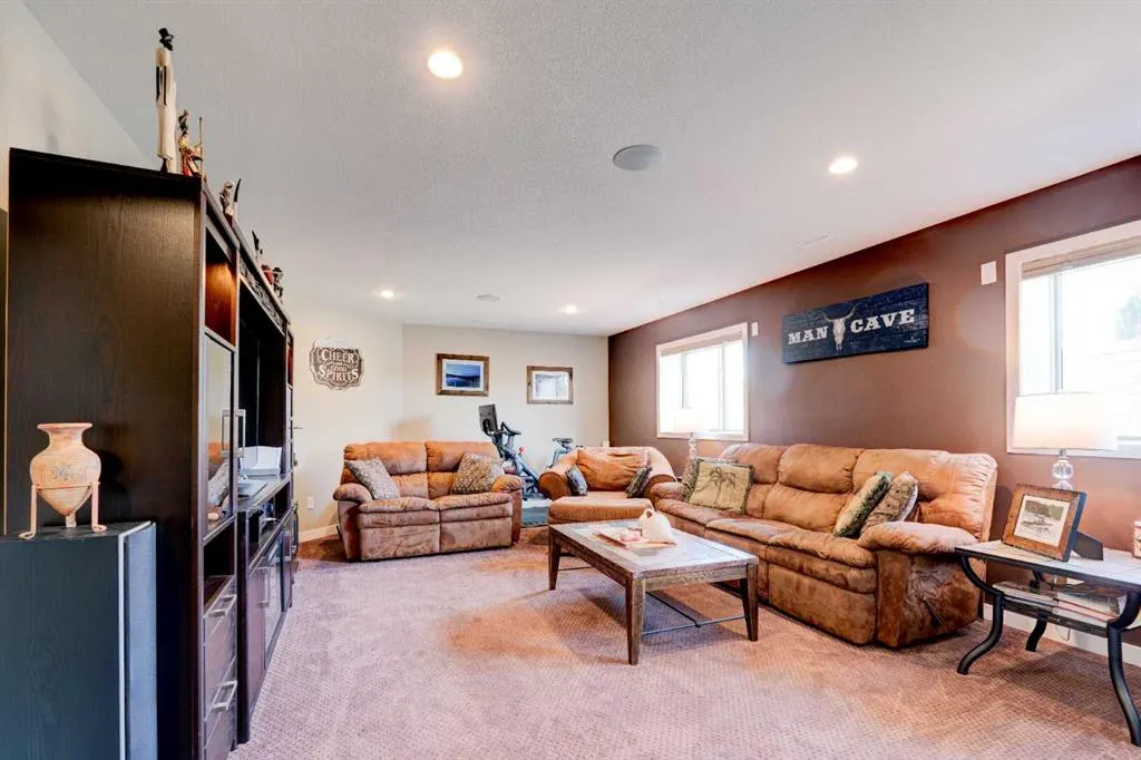 103 Canyon Estates Way W