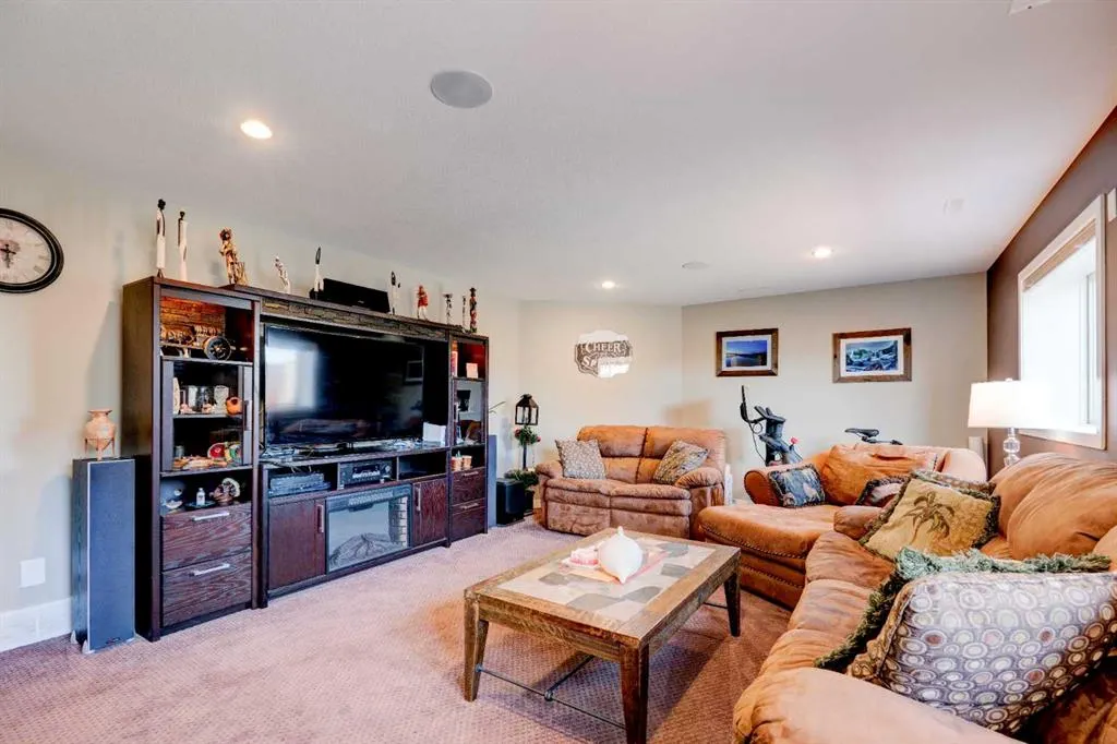 103 Canyon Estates Way W