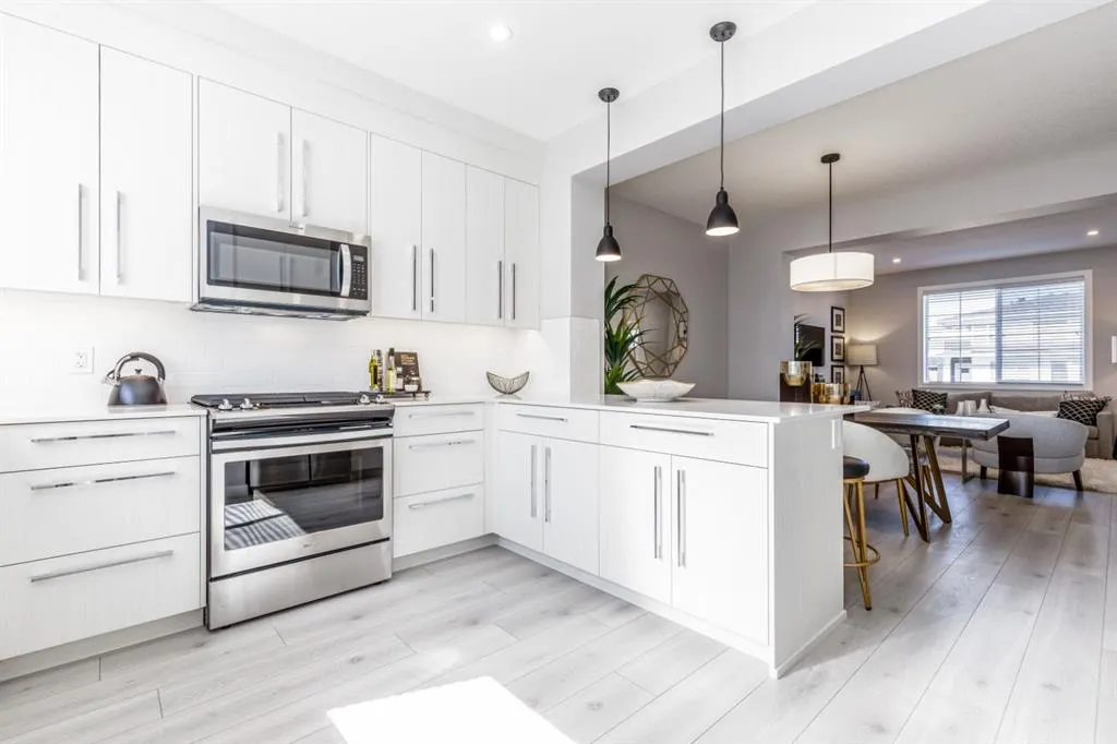 156 Bridgeport Green