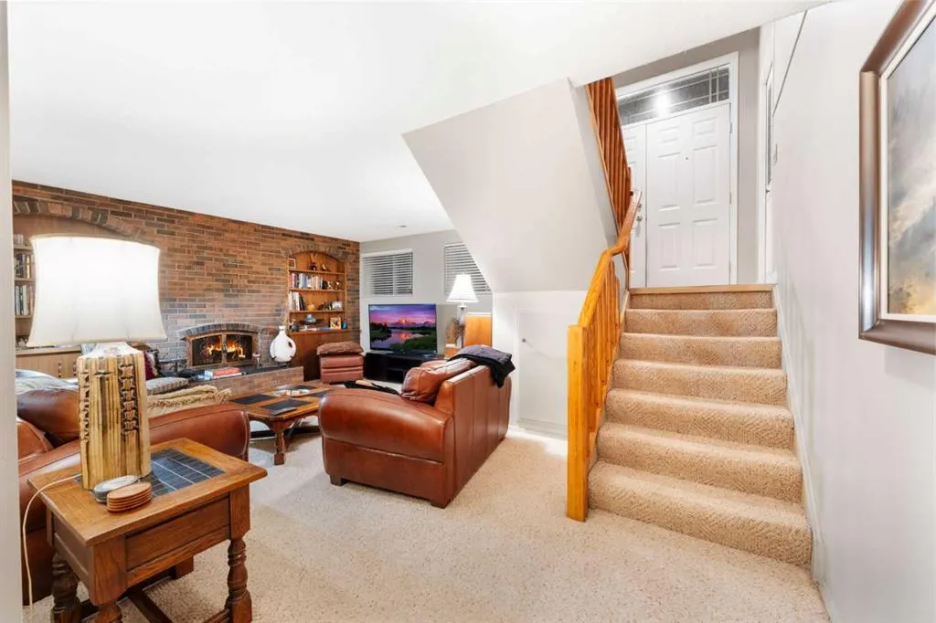 48 Thornwood Close NW