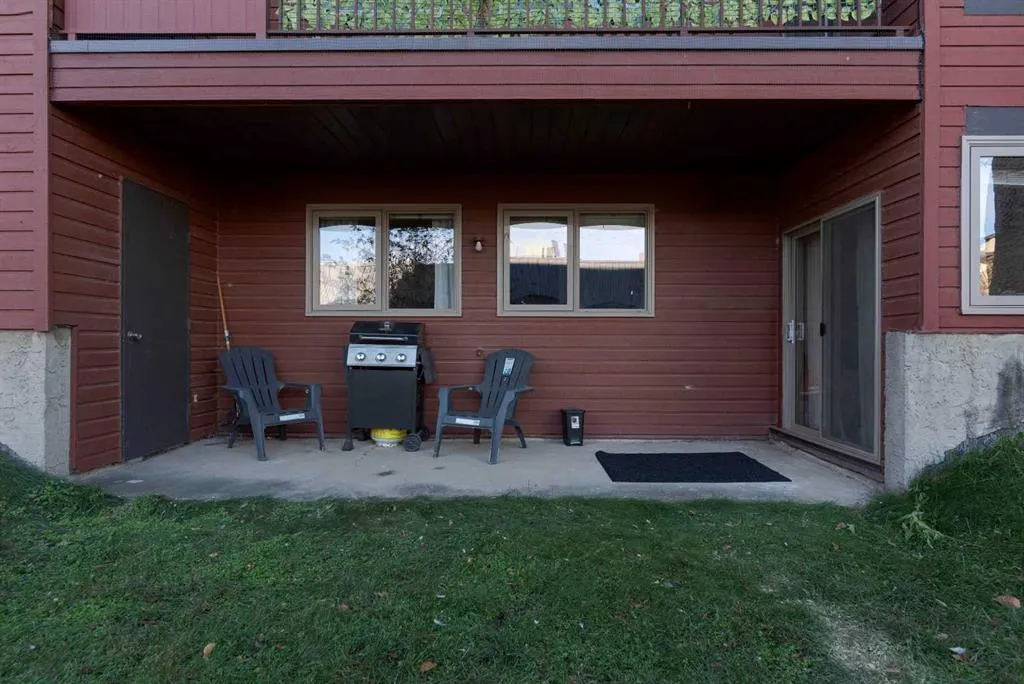 610 Signal Road, #111