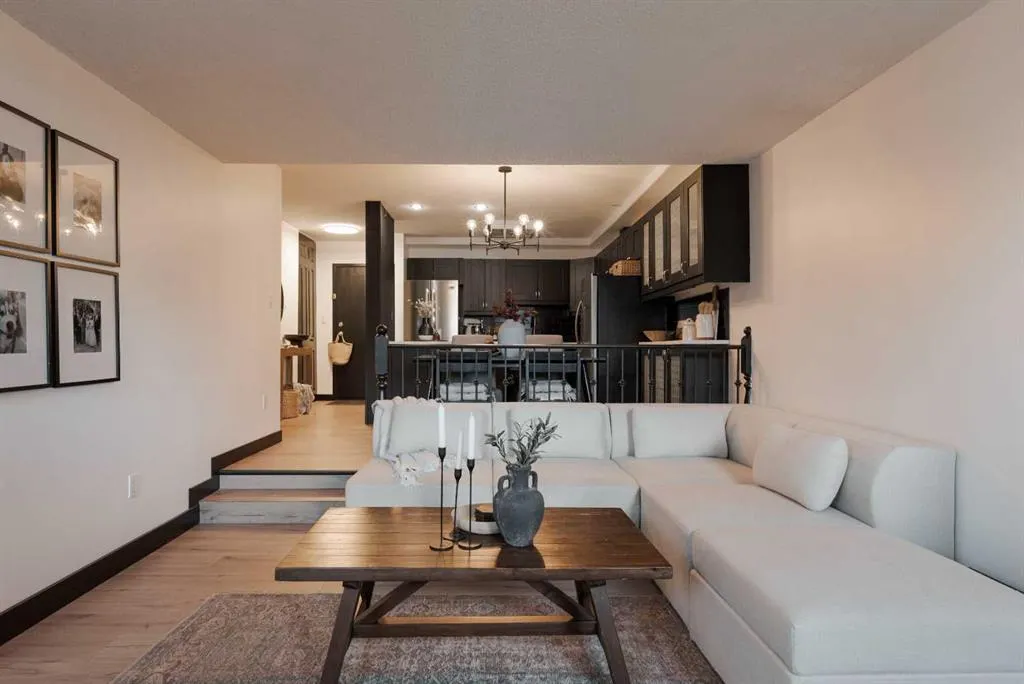 610 Signal Road, #111