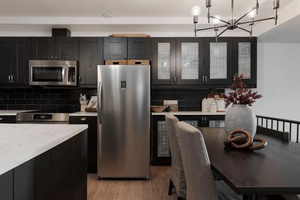 610 Signal Road, #111