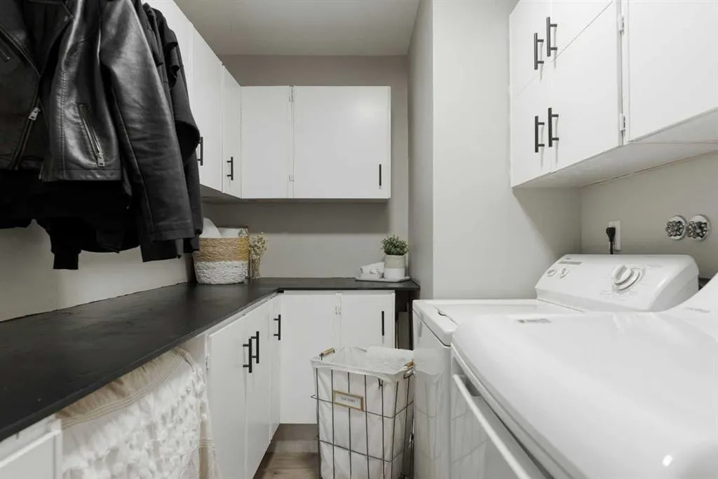 610 Signal Road, #111