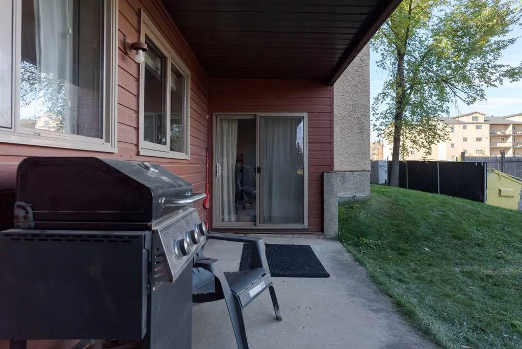 610 Signal Road, #111