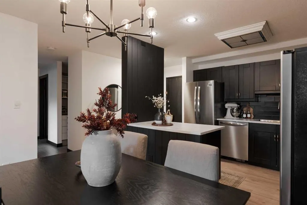 610 Signal Road, #111