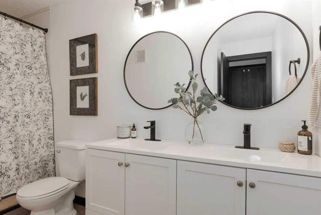 610 Signal Road, #111