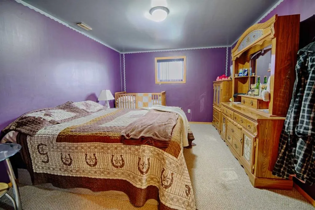406 A Pioneer Crescent Crescent